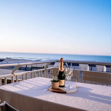 Appartamento Zephyr - Stijlvol Met Terras En Panoramisch Zeezicht Ostenda