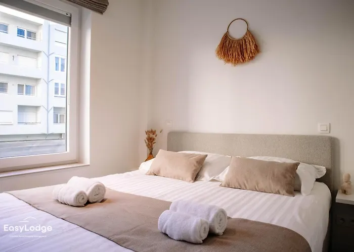 Appartement Stijlvol Met Terras En Panoramisch Zeezicht