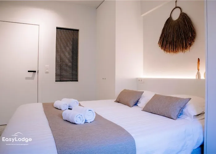 Stijlvol Met Terras En Panoramisch Zeezicht Appartement Oostende