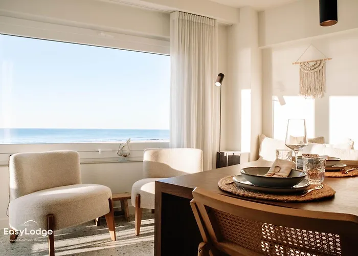 Appartement Stijlvol Met Terras En Panoramisch Zeezicht